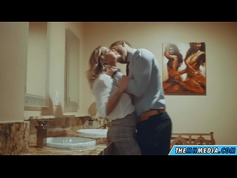 ❤️ Kur një bjonde me bukë ju josh në një banjë publike ️ Porno ruse në sq.xxxshake.ru